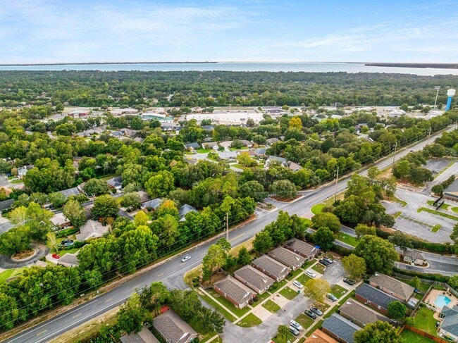 Building Photo - 4558 Barrington Ln