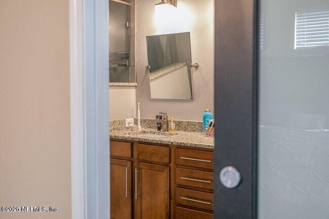 Building Photo - 6217 Eclipse Cir