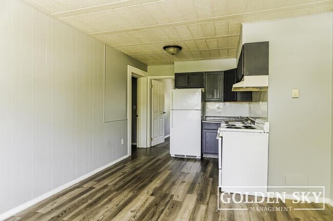 Building Photo - 1223 S Franklin St