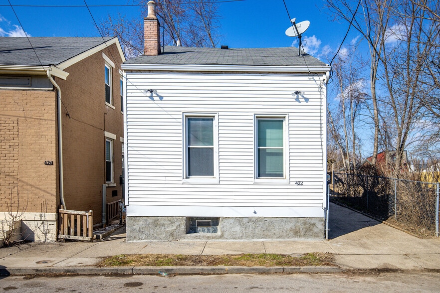 Building Photo - 422 Watkins St