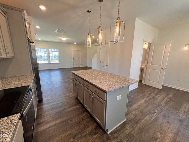 Building Photo - 52 Camel Crazies Pl