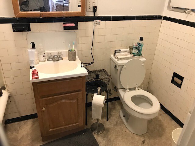 Building Photo - 1375 Commonwealth Ave