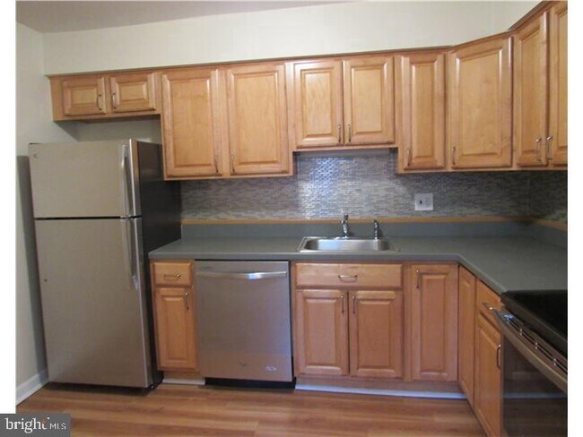 Building Photo - 4000 Gypsy Ln