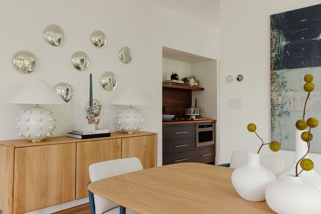 Building Photo - 21 Walnut St