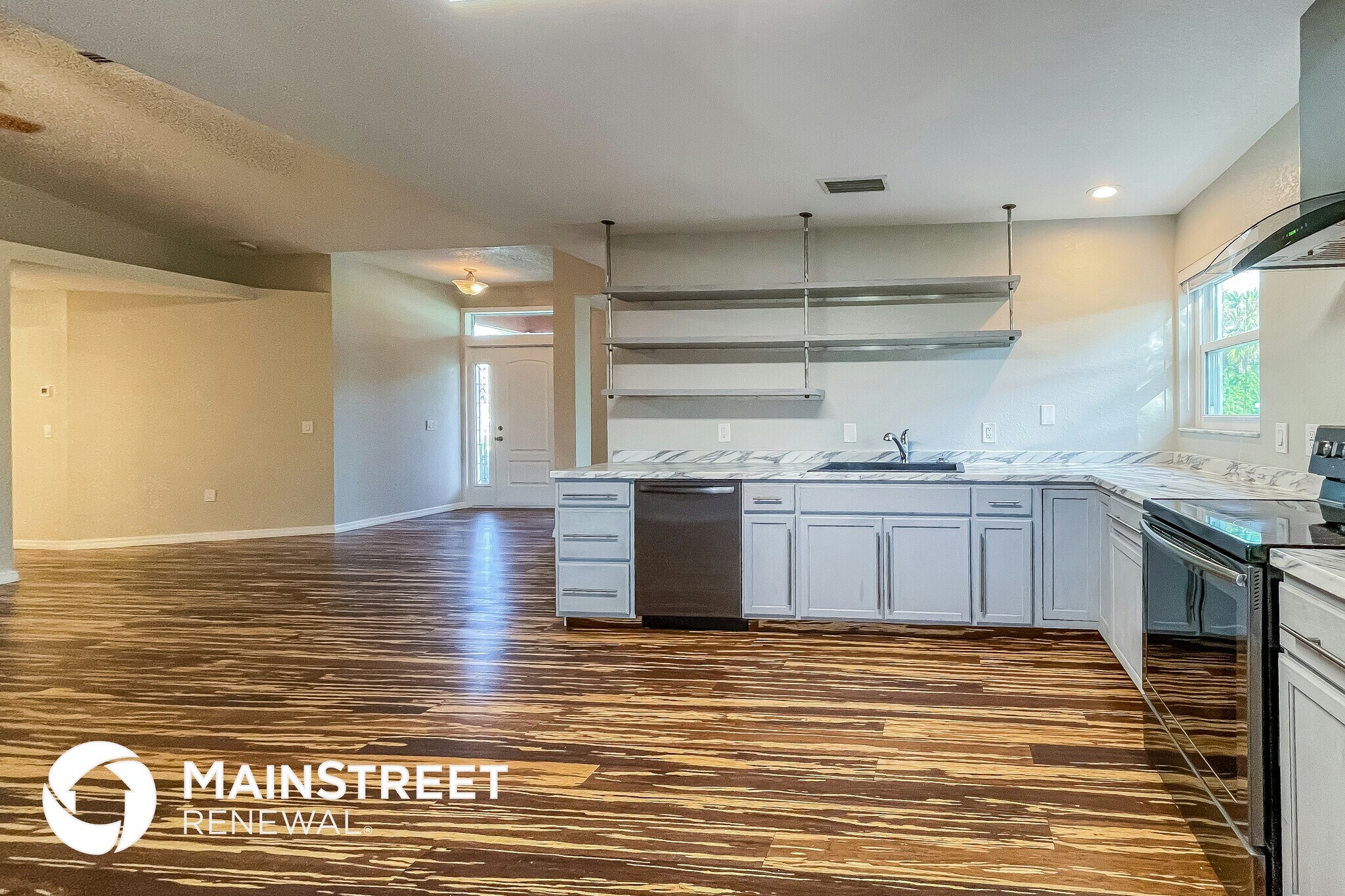 Building Photo - 2712 Lucaya Ave