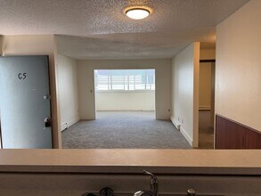 Building Photo - 1135 Florida Rd