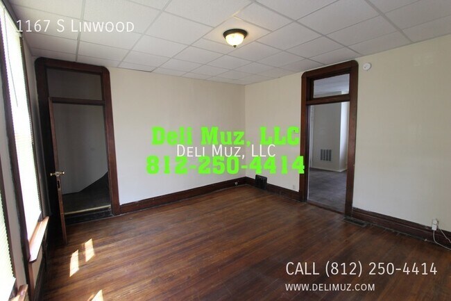 Building Photo - 1167 S Linwood Ave