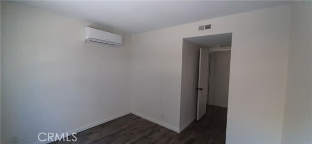 Building Photo - 21920 Santaquin Dr