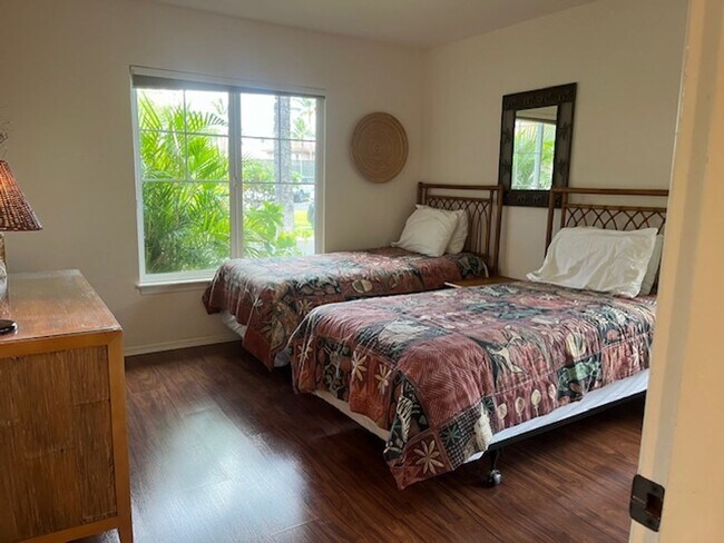 Building Photo - Live the Resort Life in this Furnished 2 Bedroom / 2 Bath Condo