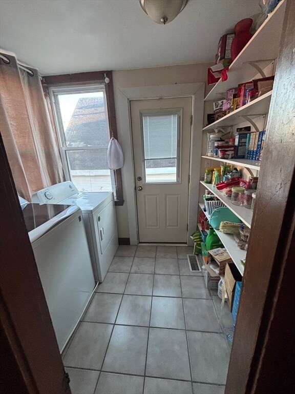 Building Photo - 32 Richardson St