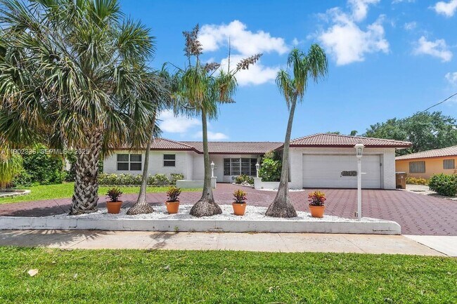 Building Photo - 1500 NW 45th St