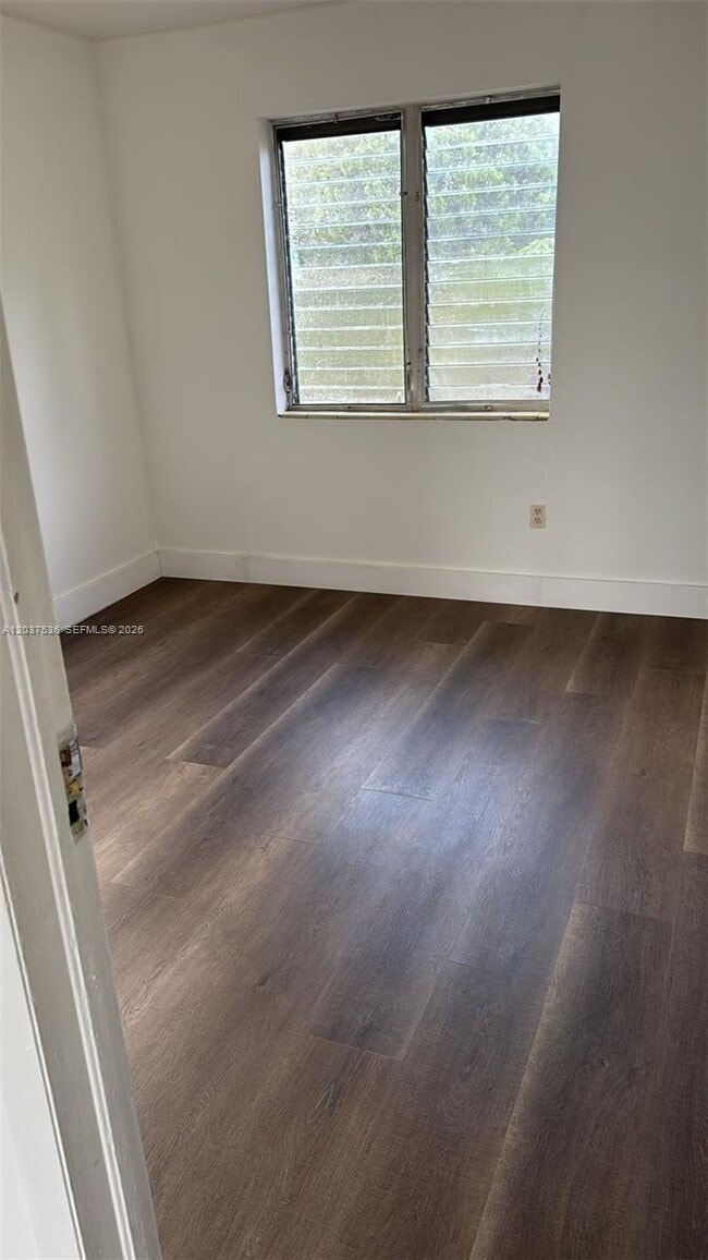 Building Photo - 6151 SW 35th St