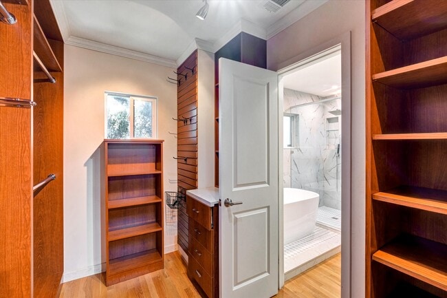 Building Photo - 5400 82nd W St