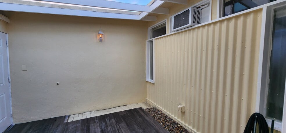 Building Photo - 16452 24th St