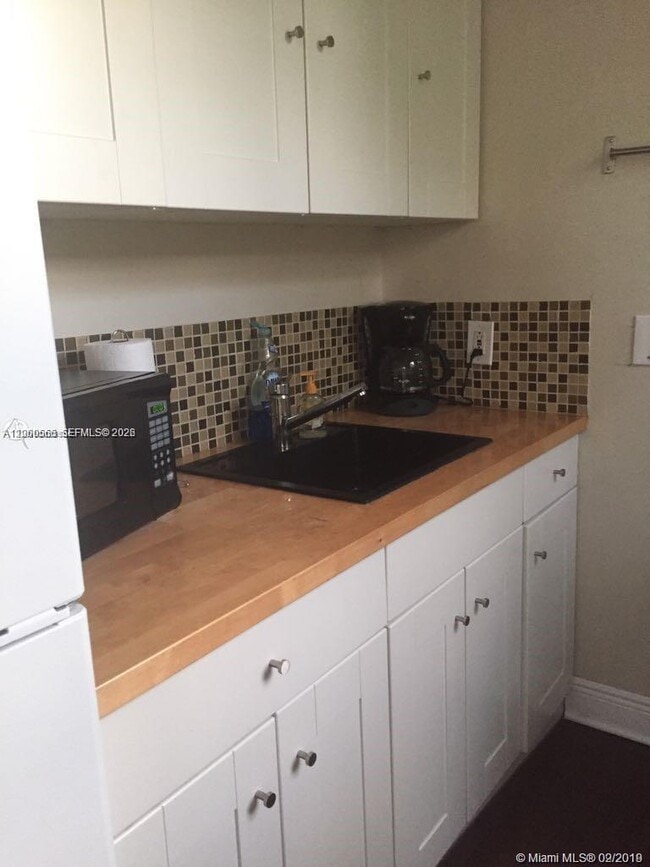 Building Photo - 605 Euclid Ave