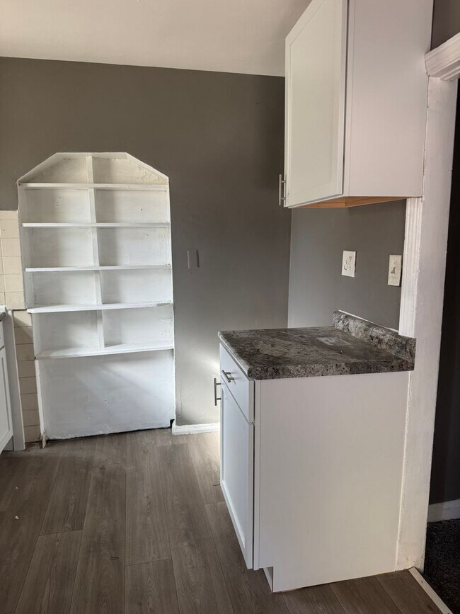 Building Photo - 3 Bedroom Home In Warren