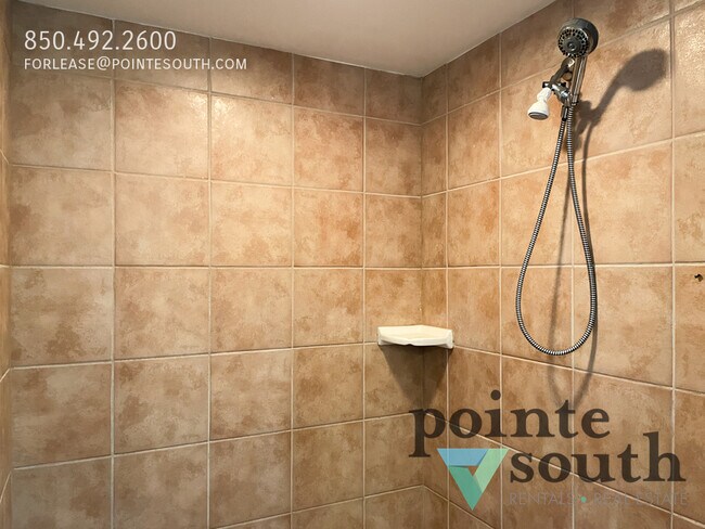 Building Photo - Waterfront 2B/2BA Condo at Galia!