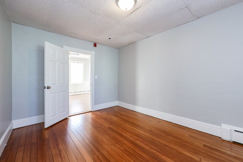 Building Photo - 327 High St