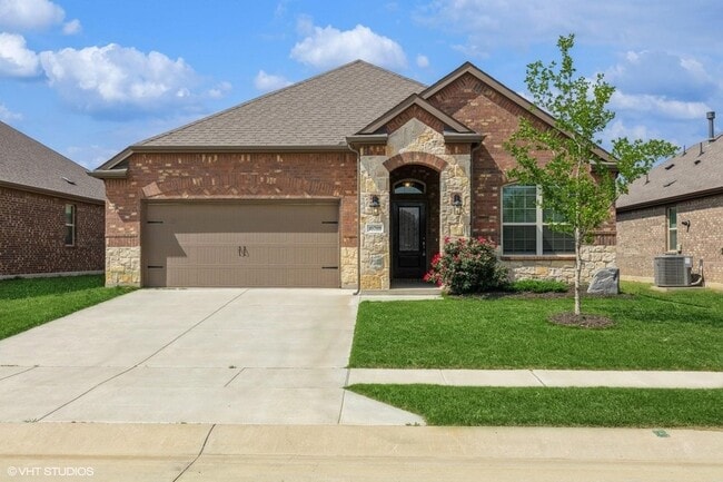 Primary Photo - 10709 Klondike Ln