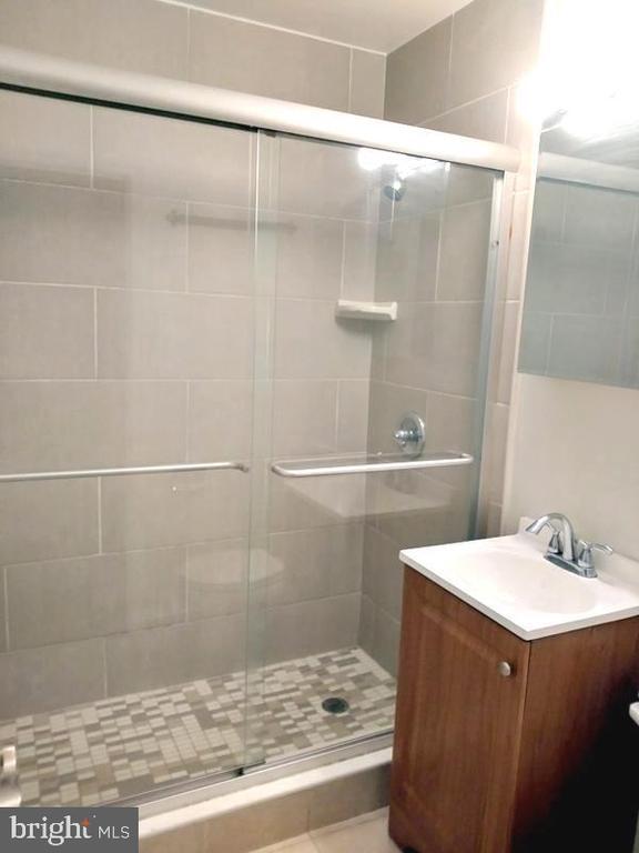 Building Photo - 1122 Rodman St