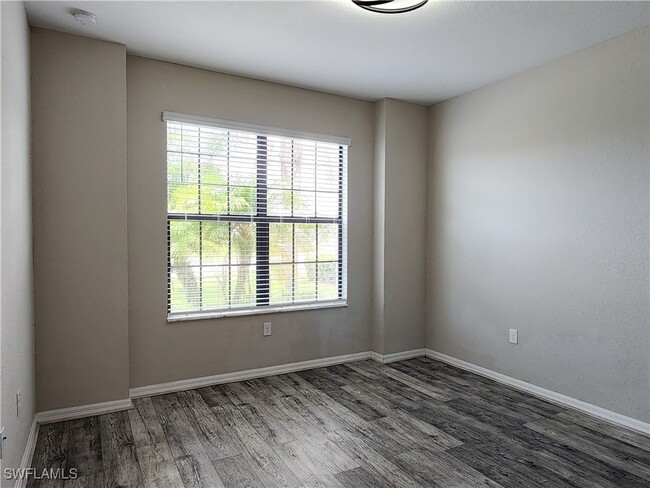 Building Photo - 11884 Hickory Estate Cir