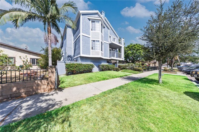 Building Photo - 1755 Sherman Pl