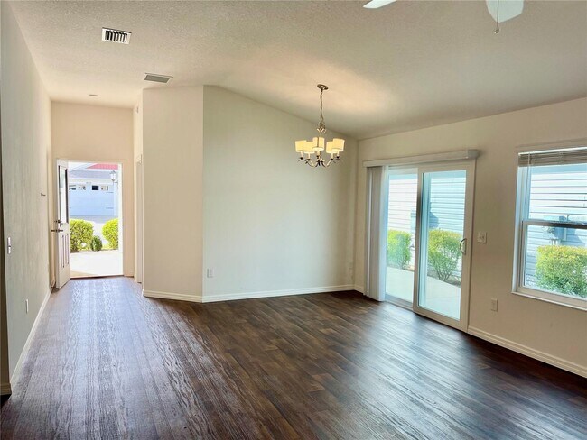 Building Photo - 6055 Allen Ave