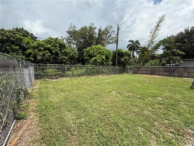 Building Photo - 18333 SW 296th St