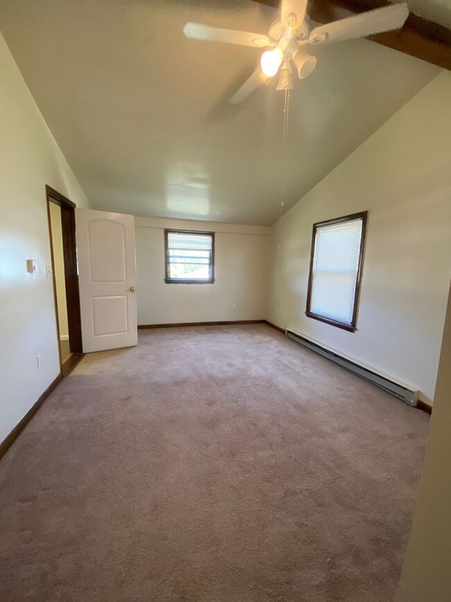 Building Photo - Single Family Home Close to Military bases in Diamond Springs Rd. area