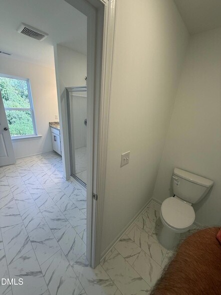 Building Photo - 337 Sweetbay Tree Dr