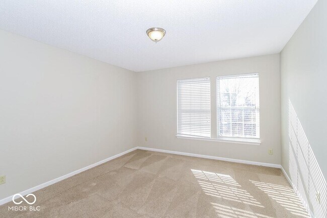 Building Photo - 2031 Bridlewood Dr