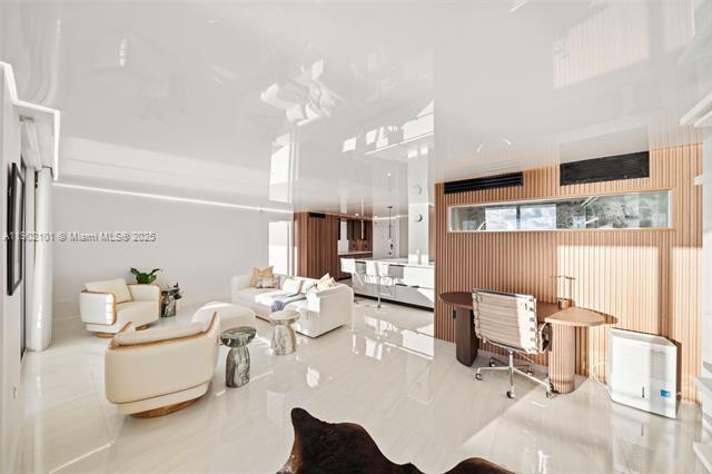 Building Photo - 5555 Collins Ave