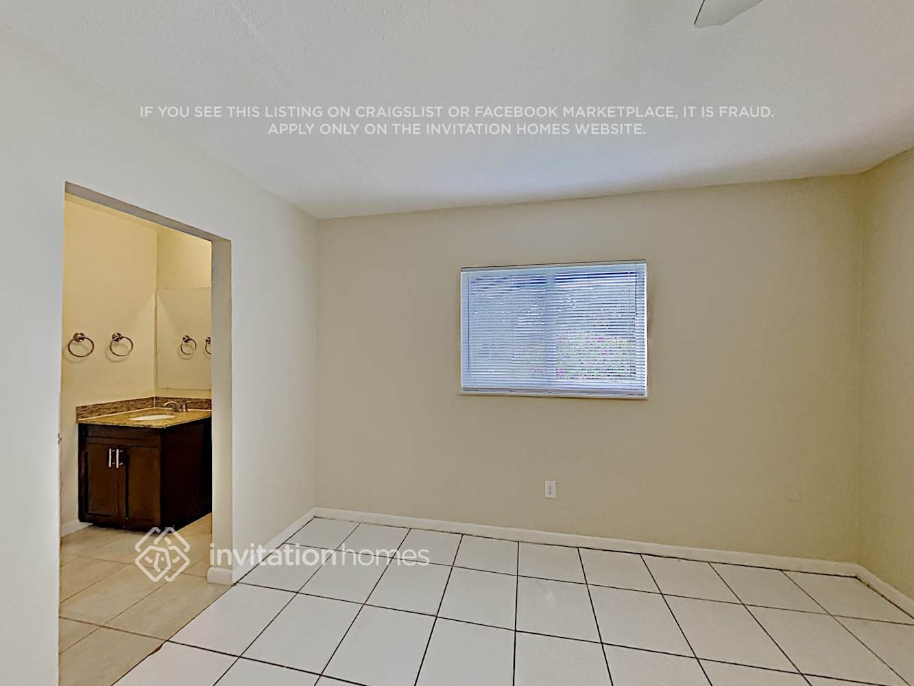 Building Photo - 6433 NW 21st Ct