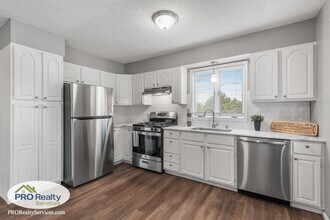 Building Photo - 5 Bedroom Home in Crystal