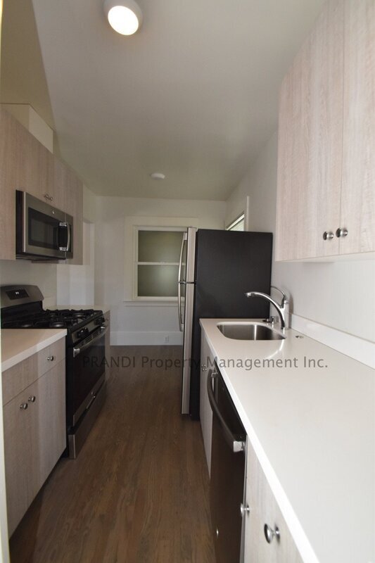 Building Photo - 1533 4th St