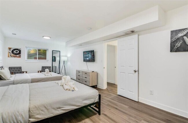 Building Photo - 3490 Turner Heights Dr