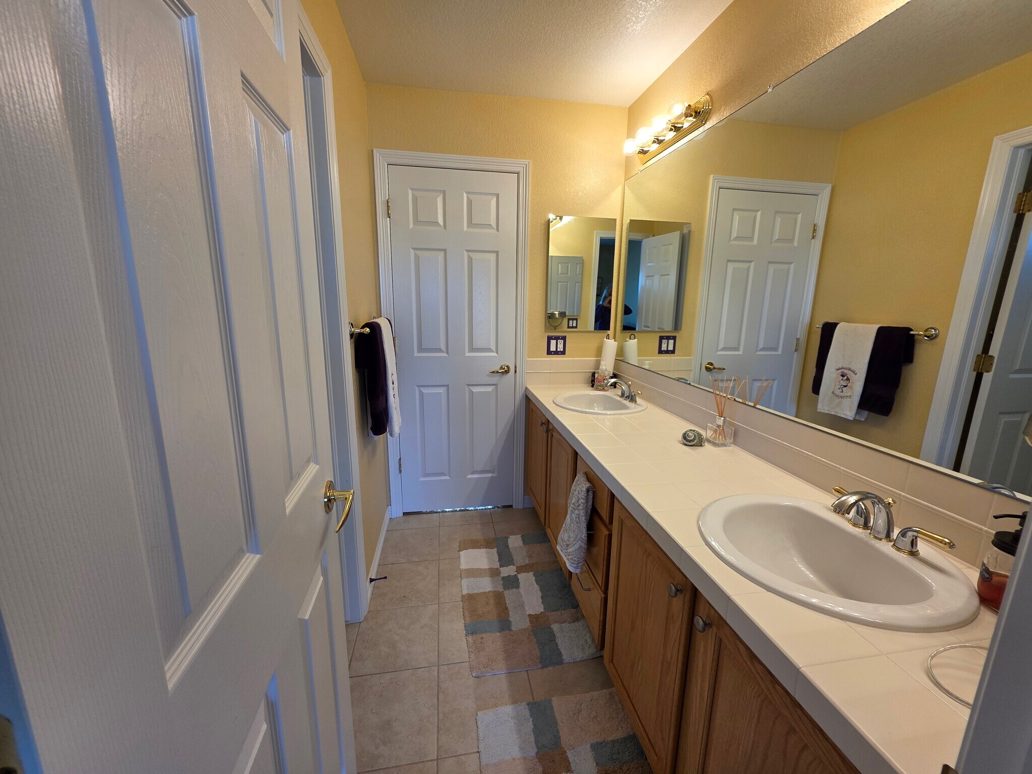 Building Photo - 9536 W Avalon Dr