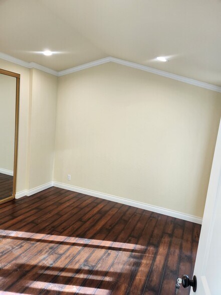 Building Photo - 1652 Winn Ct