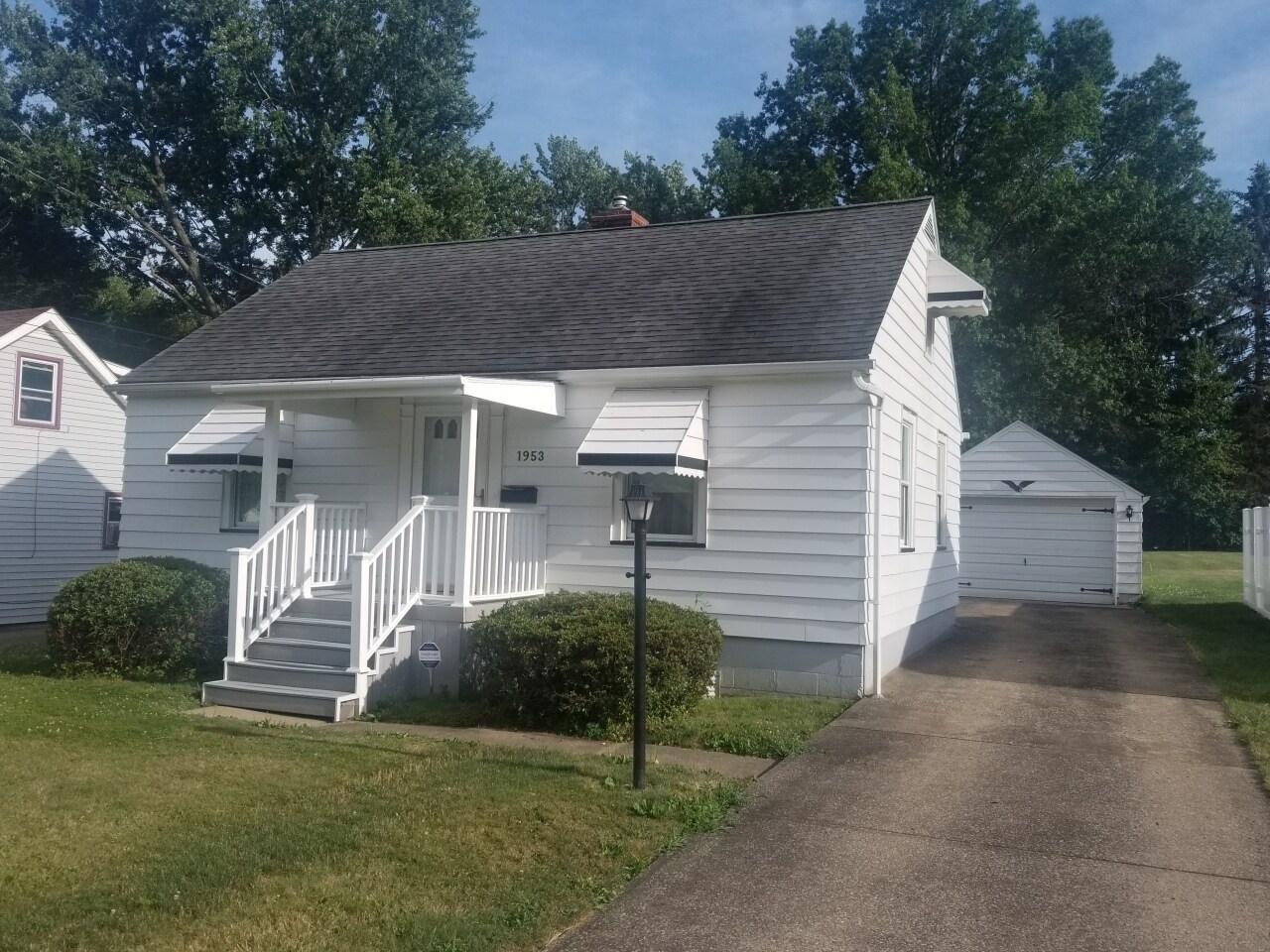 Building Photo - 1953 Overlook Ave