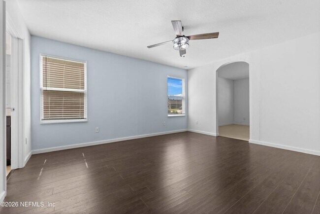 Building Photo - 8704 Lake George Cir W