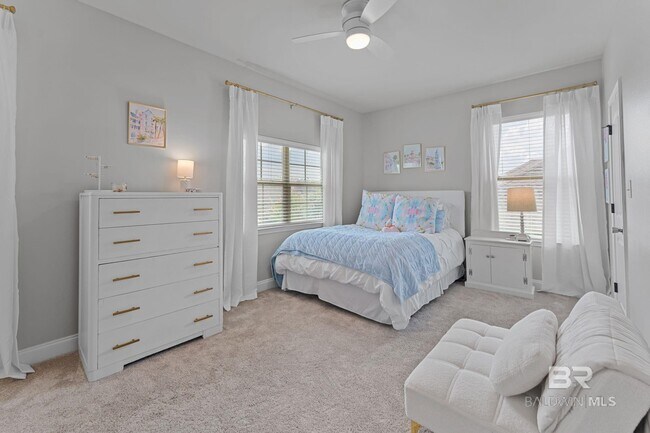 Building Photo - 620 Turquoise Dr
