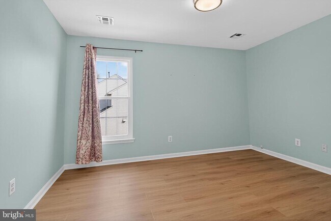 Building Photo - 2 Berwick Cir