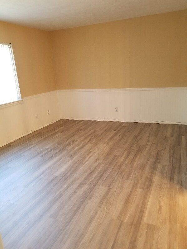 Building Photo - 5725 Baker Dr
