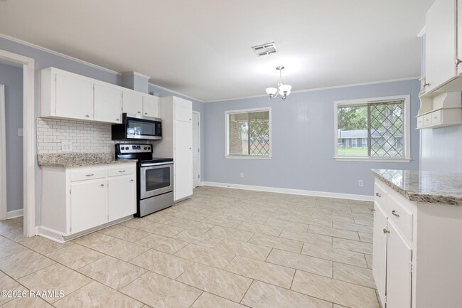 Building Photo - 119 Gordon Crockett Dr