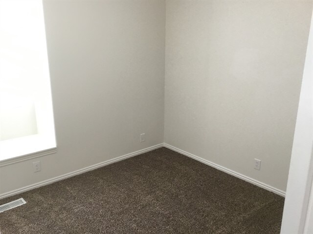 Building Photo - 4419 S 2750 W