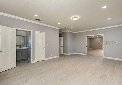 Building Photo - 1648 Bayshore Dr