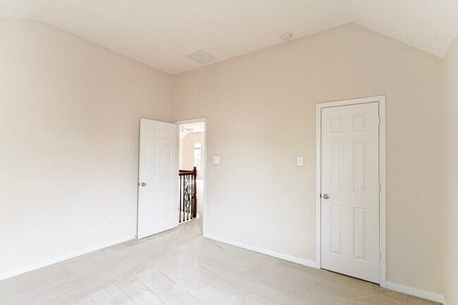 Building Photo - 26311 Groveton Court