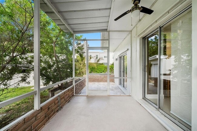 Building Photo - 261 188th St