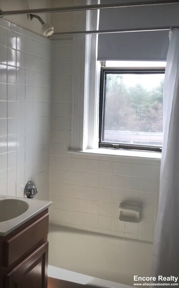 Building Photo - 1160 Commonwealth Ave