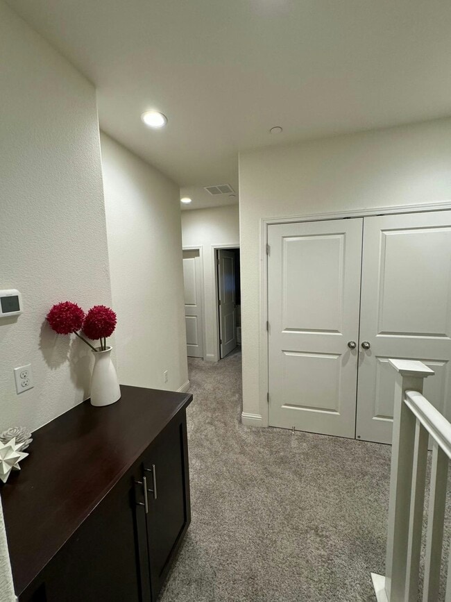 Building Photo - 1511 Coffee Berry Ln